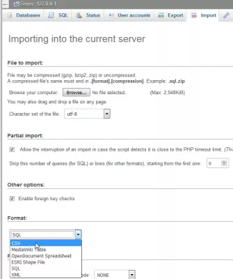 Як імпортувати файл Excel у базу даних MySQL в PHPMyAdmin : Перегляньте місцевий файл і виберіть відповідний формат CSV